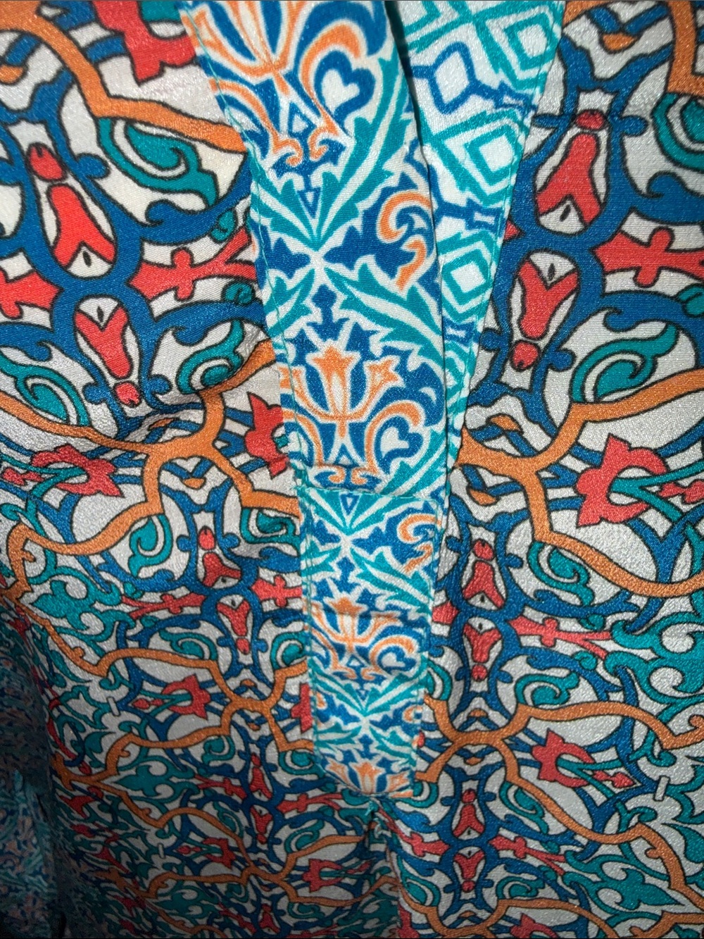 Nicky Hilton x Tolani V-Neck Button Top in Teal & wMulticolor - Picture 5 of 5